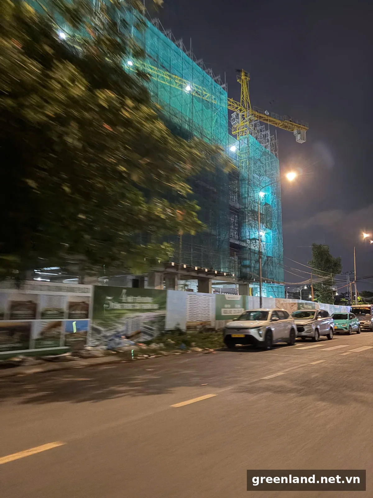 Tiến Độ Xây Dựng Bình Đăng Plaza Trên Quốc Lộ 50, Quận 8 19 Khối đế trung tâm thương mại 5 tầng của Bình Đăng Plaza đã hoàn thiện kết cấu cột và sàn